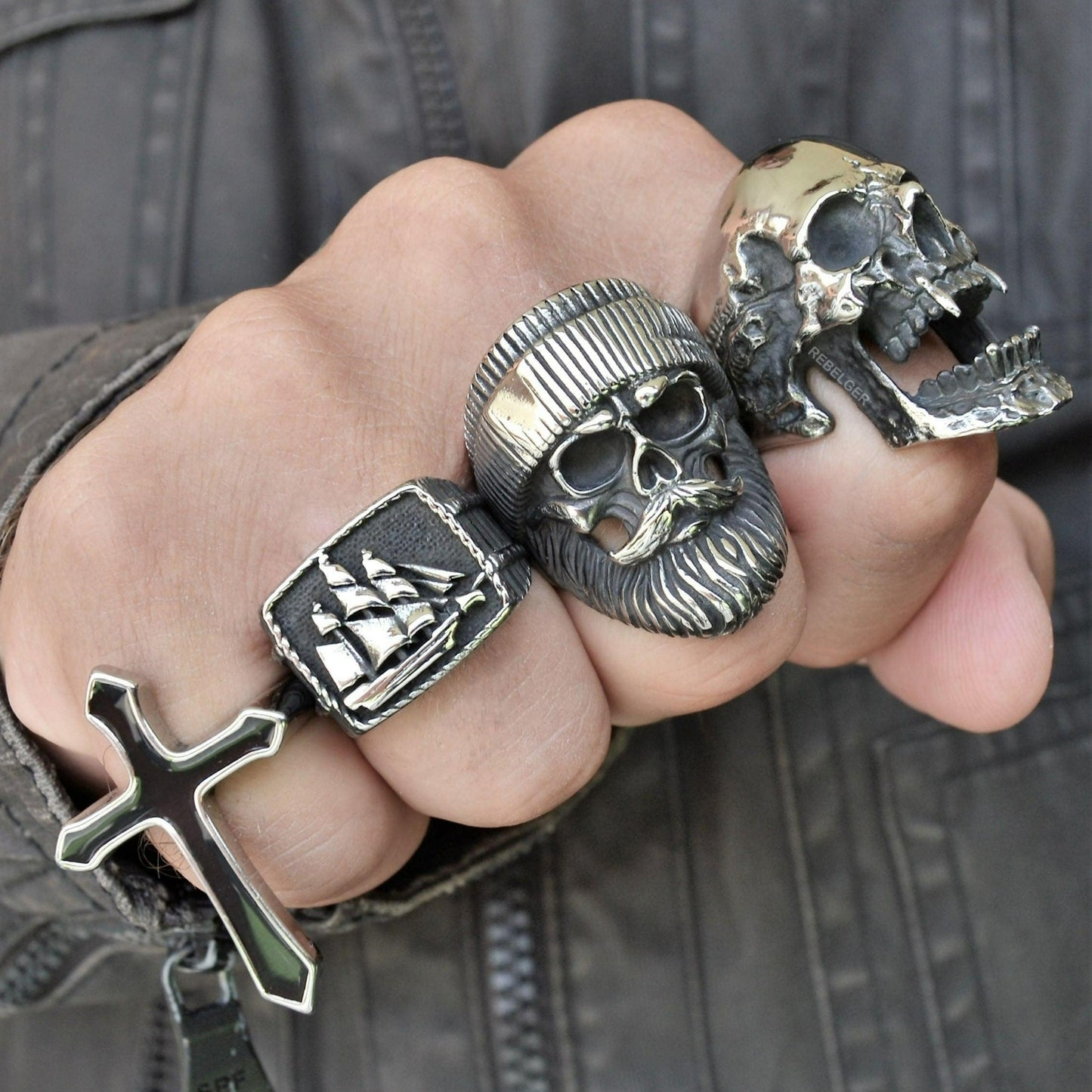 [Stainless Steel] Bearded Skull