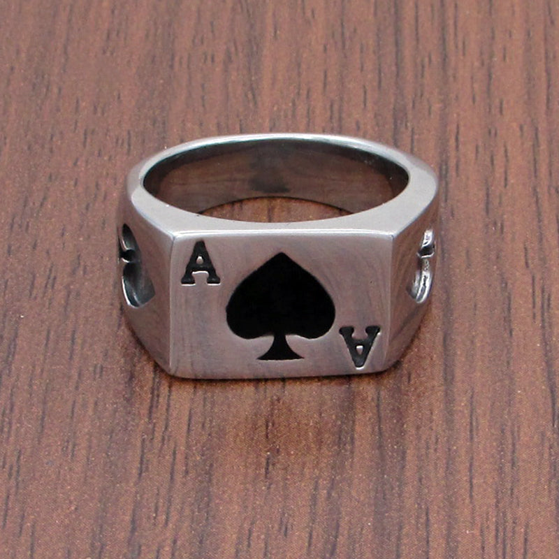 Lucky Card Ring