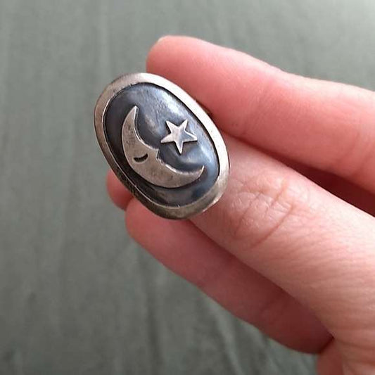 Oval Moon Star Ring